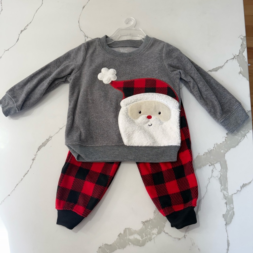 Cozy Santa Kids Pajamas Set - Gray and Red Plaid